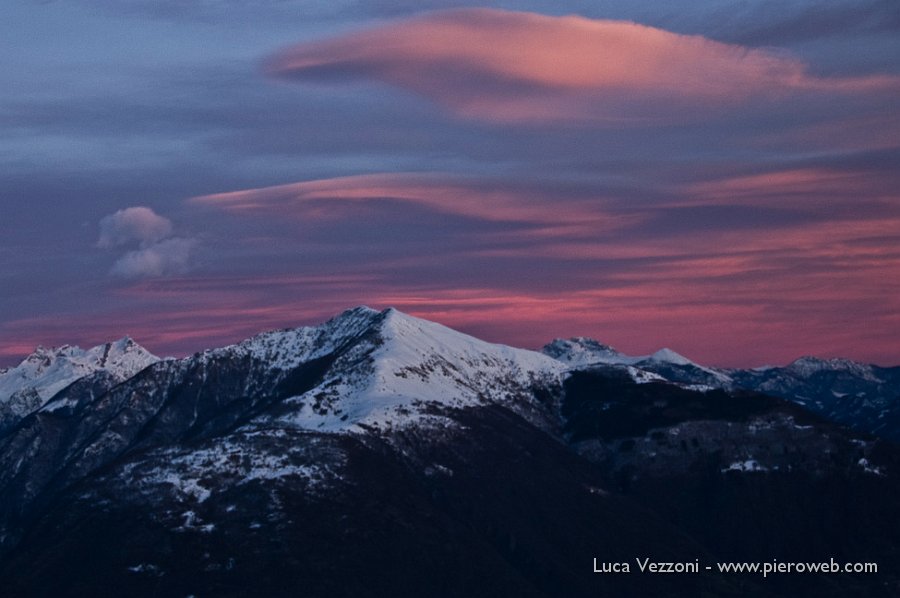 37-TRAMONTO SUL MONTE MUGGIO.jpg